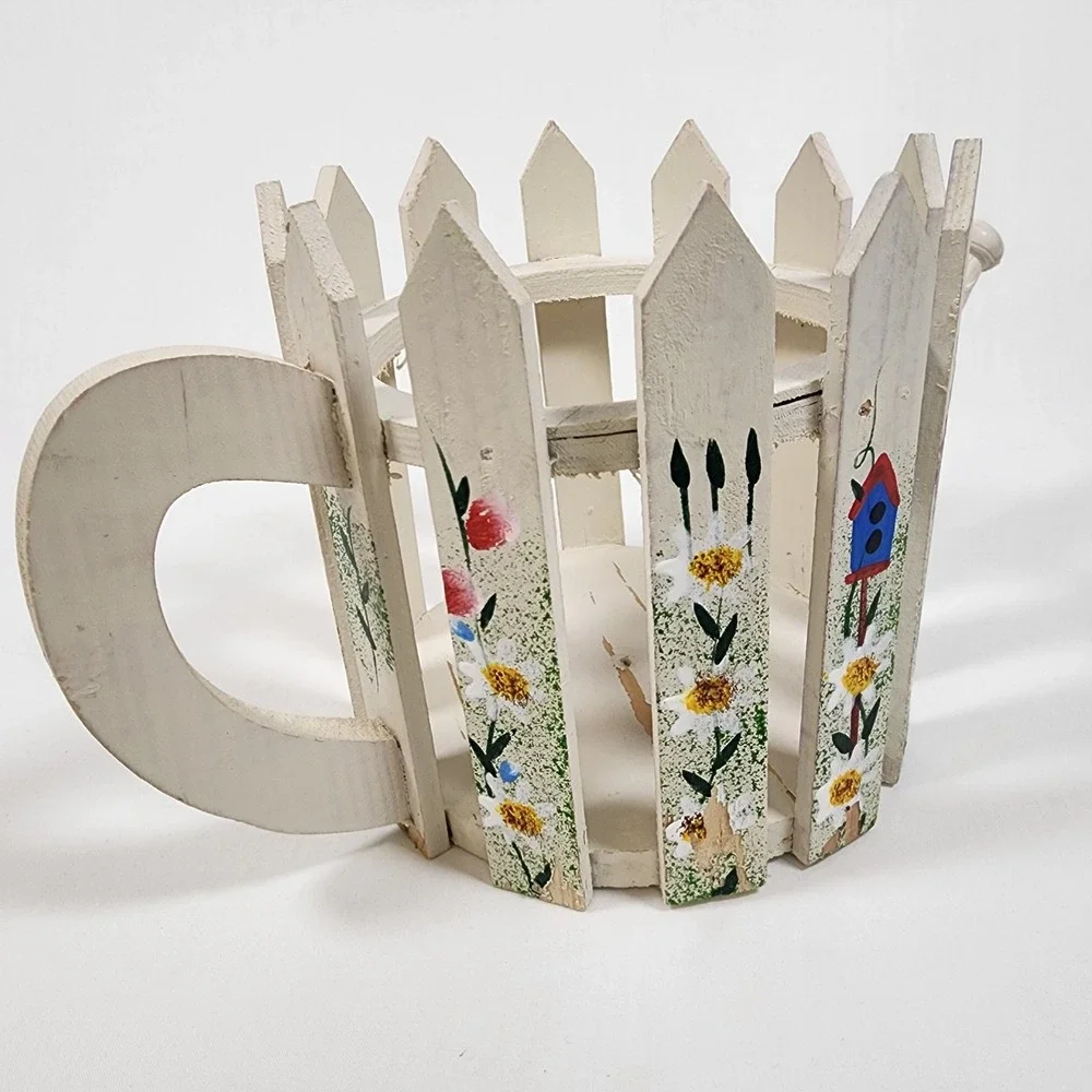 VINTAGE Home Interiors & Gifts White Picket Fence Floral Basket‎ Watering Can